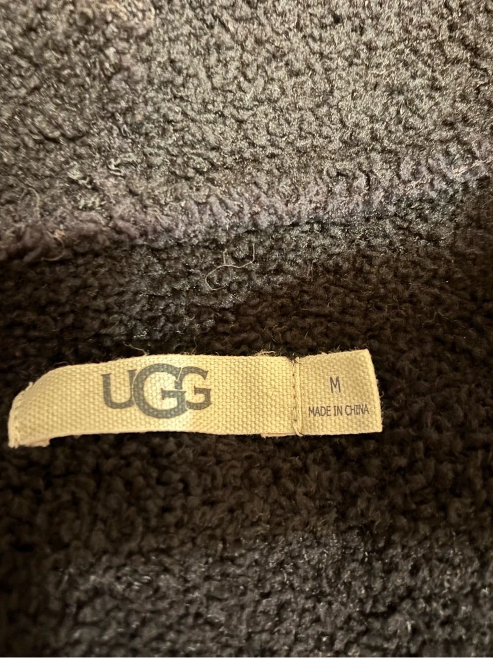 UGG Sweaters (2) Medium - Picture 5 of 6